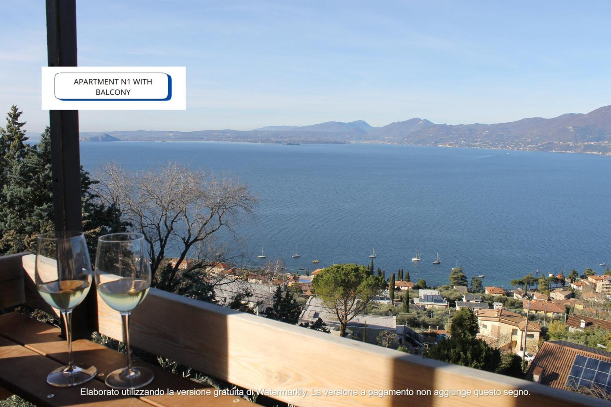 The View Apartamento Torri Del Benaco Exterior foto