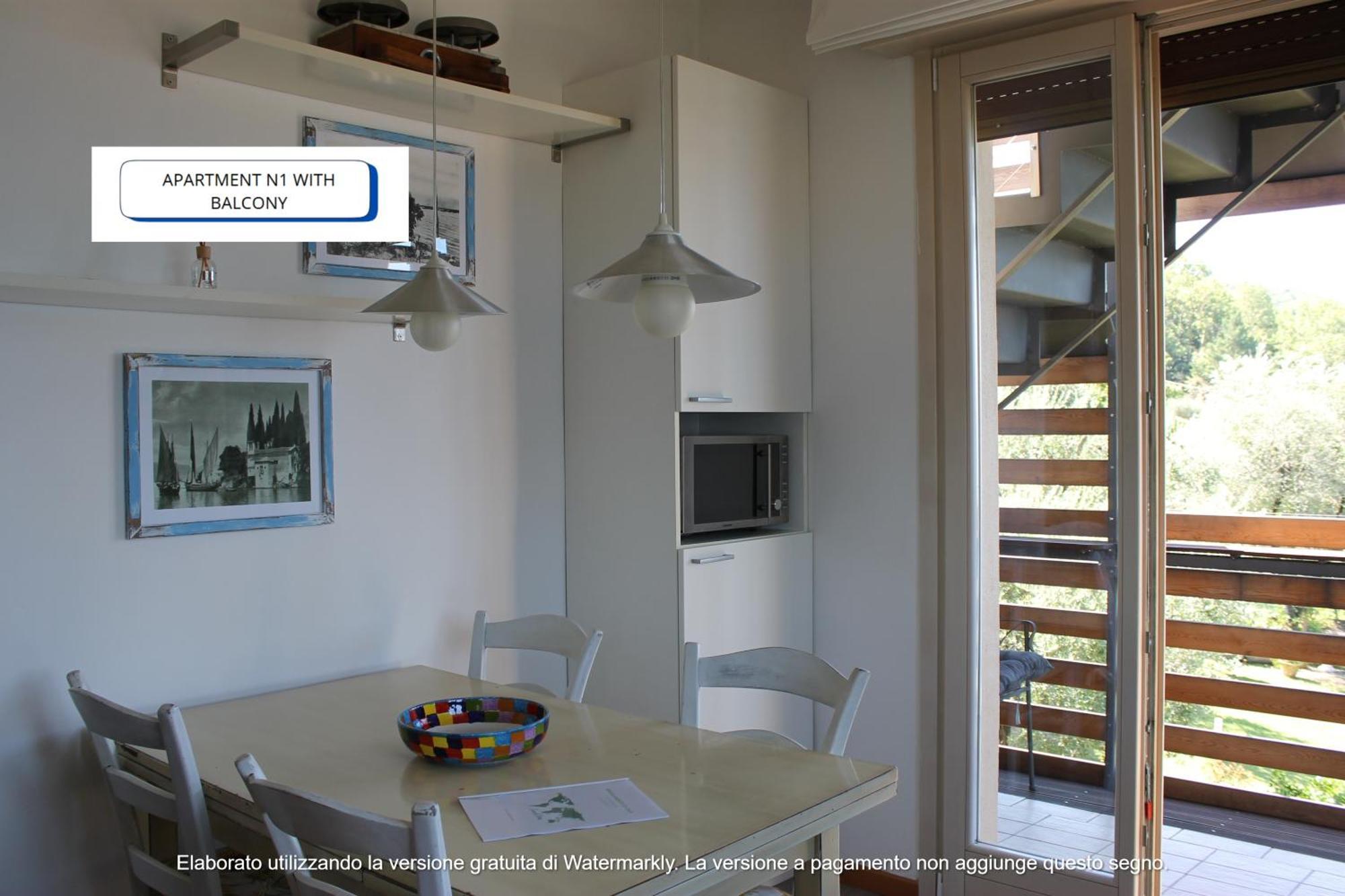 The View Apartamento Torri Del Benaco Exterior foto